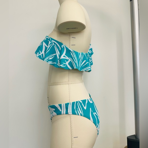 Blue Floral Ruffle Set - Picture 2 of 3